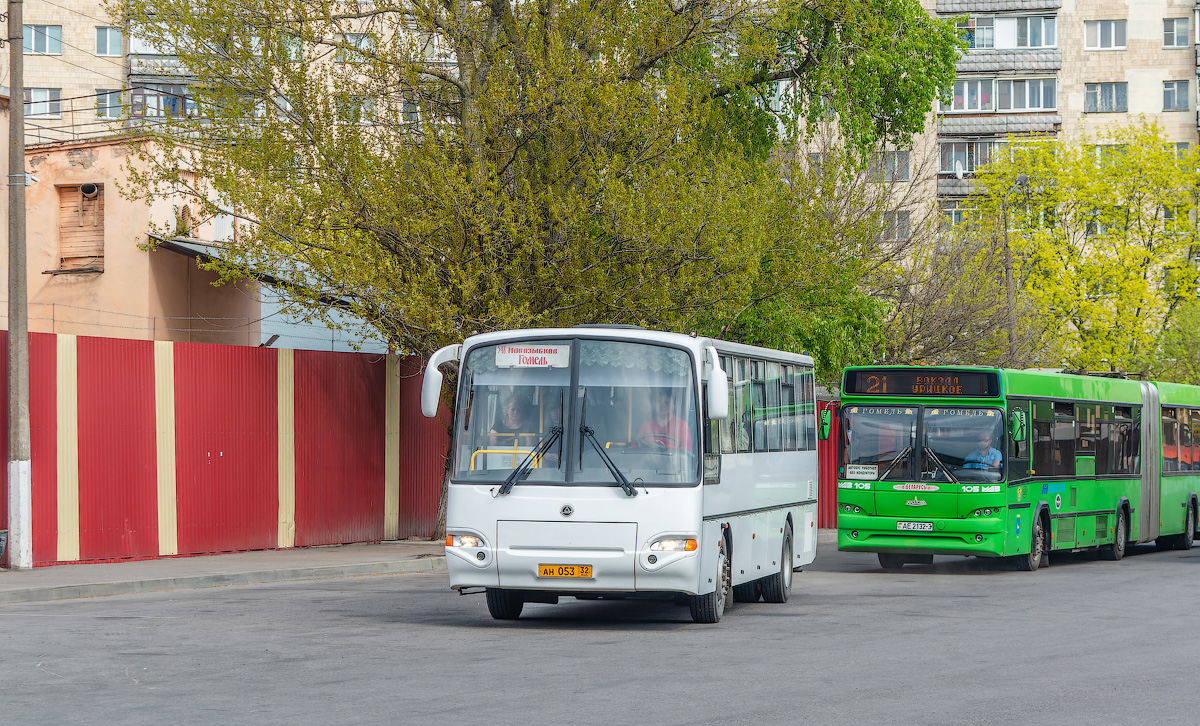 Брянская область, КАвЗ-4238-61 № АН 053 32