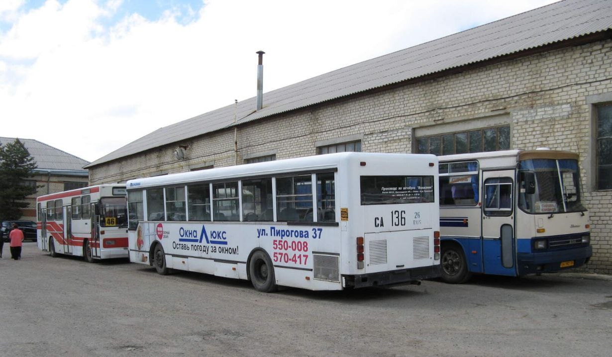 Ставропольский край, Волжанин-5270-10-02 № 262; Ставропольский край, Mercedes-Benz O325 № 271