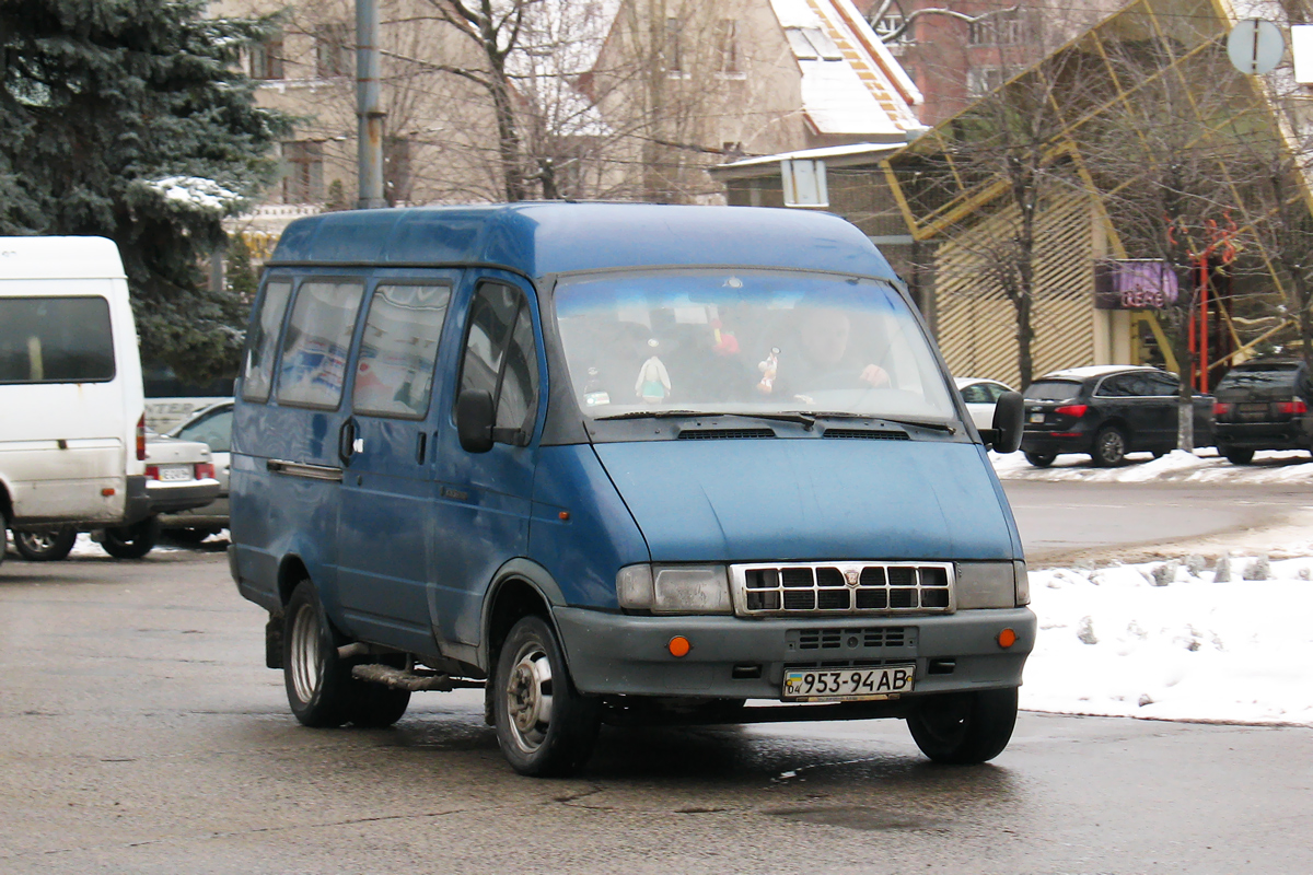 Dnepropetrovsk region, GAZ-2705 sz.: 953-94 АВ