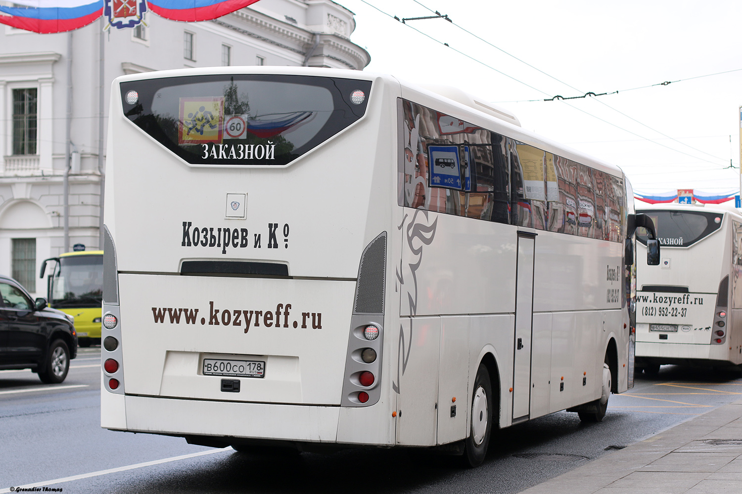 Санкт-Петербург, Carrus Star 502 № Н 264 УЕ 178; Санкт-Петербург, Scania OmniExpress 360 № В 600 СО 178