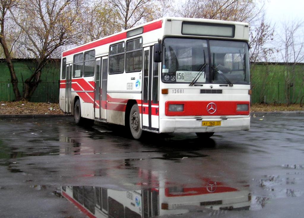 Москва, Mercedes-Benz O325 № 13681