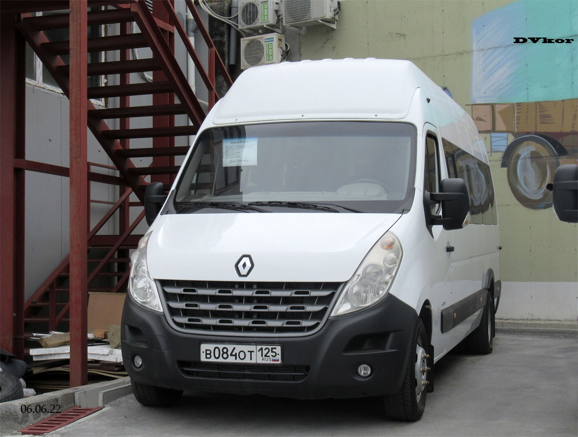 Primorskiy region, Renault Master III Nr. В 084 ОТ 125