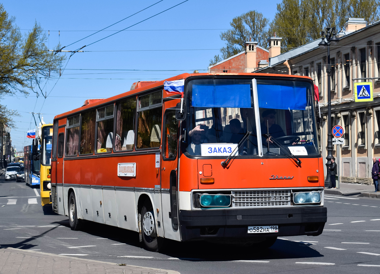 Sankt Petersburg, Ikarus 250.59 Nr. О 582 НА 198; Sankt Petersburg — III International Transport Festival "SPbTransportFest-2022"