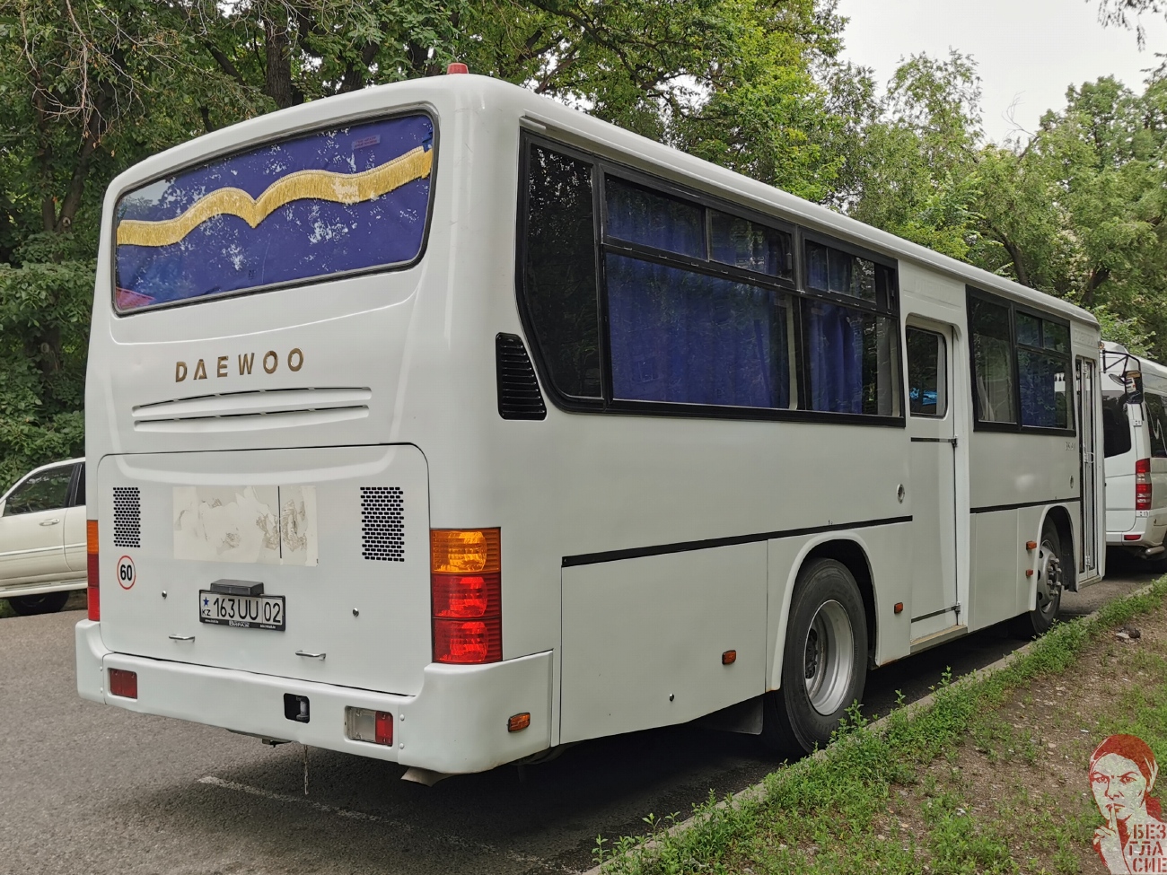 Алматы, Daewoo BS090 (СемАЗ) № 163 UU 02
