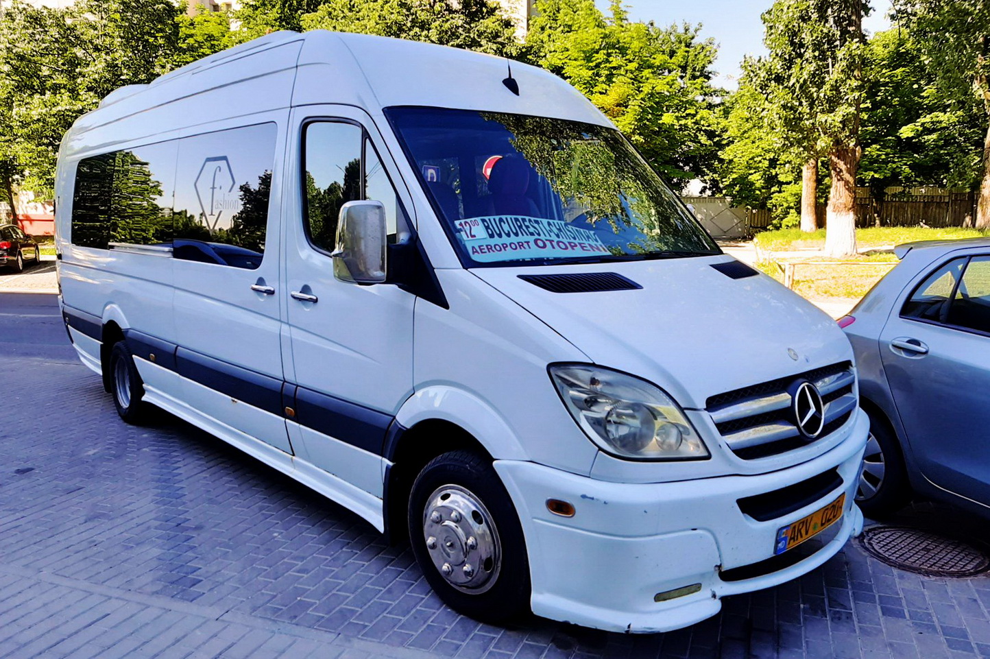 Молдавия, Mercedes-Benz Sprinter W906 518CDI № ARV 020