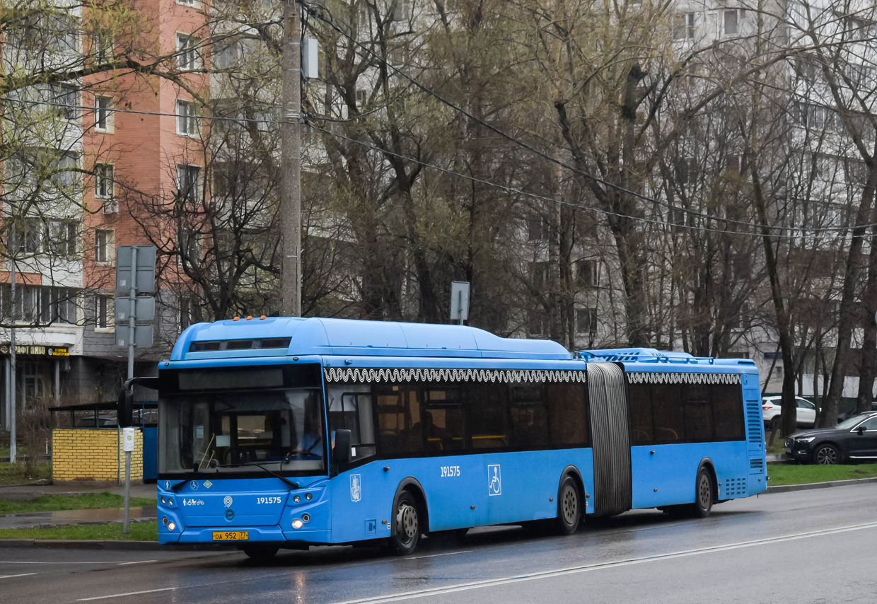 Moskau, LiAZ-6213.71 Nr. 191575