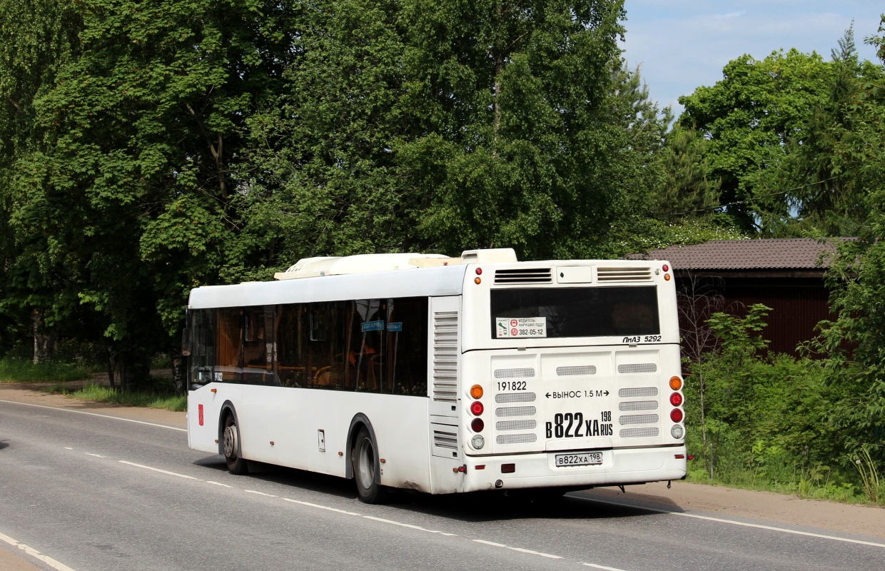 Sanktpēterburga, LiAZ-5292.65 № В 822 ХА 198