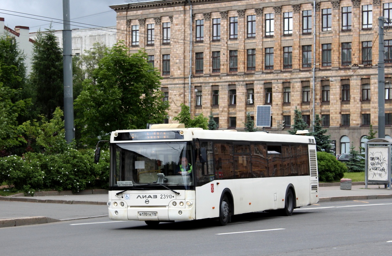 Санкт-Петербург, ЛиАЗ-5292.60 № 2390