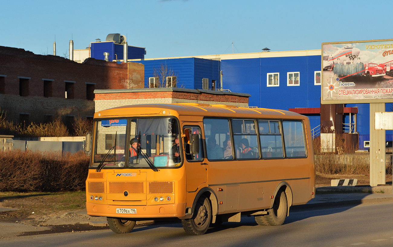 Тюменская область, ПАЗ-32053-60 № Е 709 ЕА 196