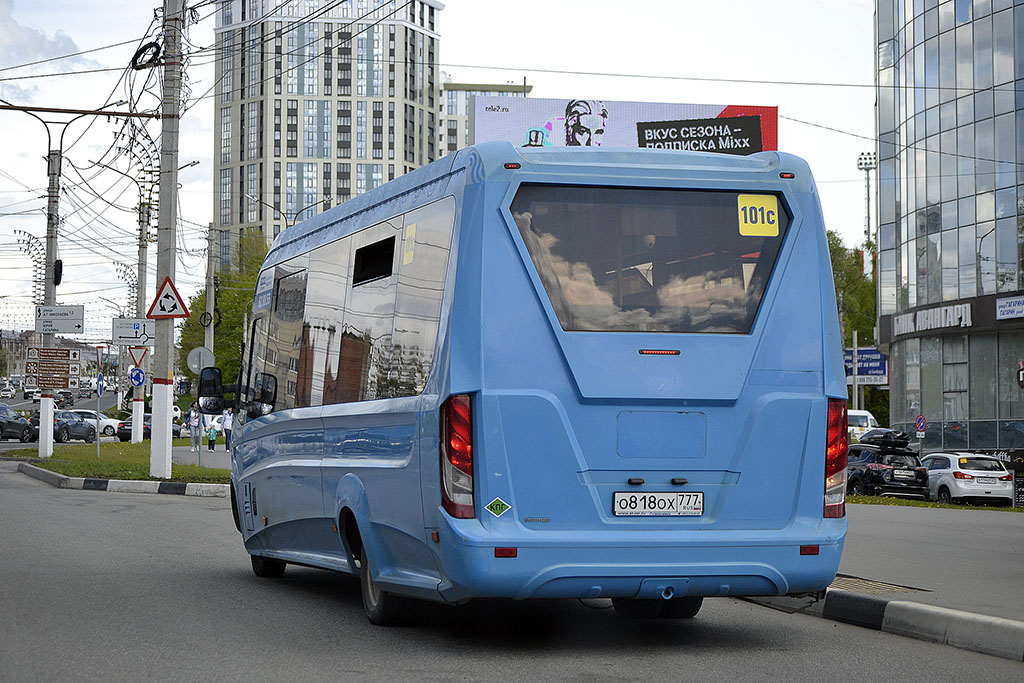 Чувашия, Нижегородец-VSN700 (IVECO) № О 818 ОХ 777