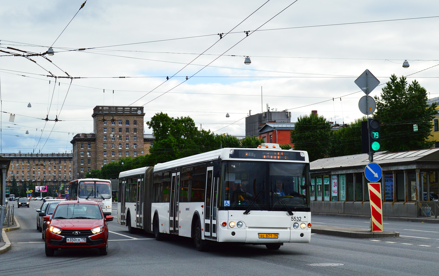 Sankt Petersburg, LiAZ-6213.20 Nr. 5532