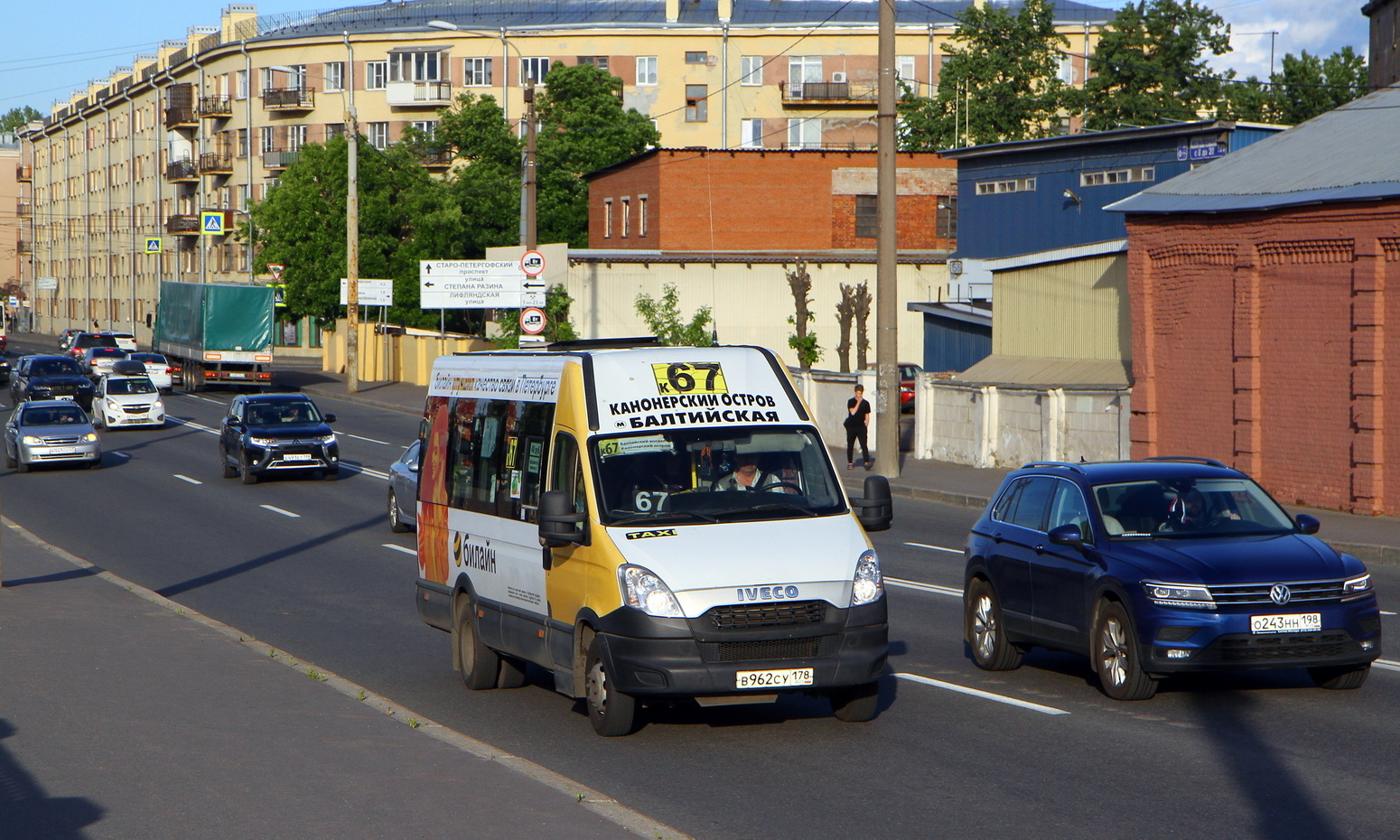 Санкт-Петербург, Нижегородец-2227UU (IVECO Daily) № В 962 СУ 178