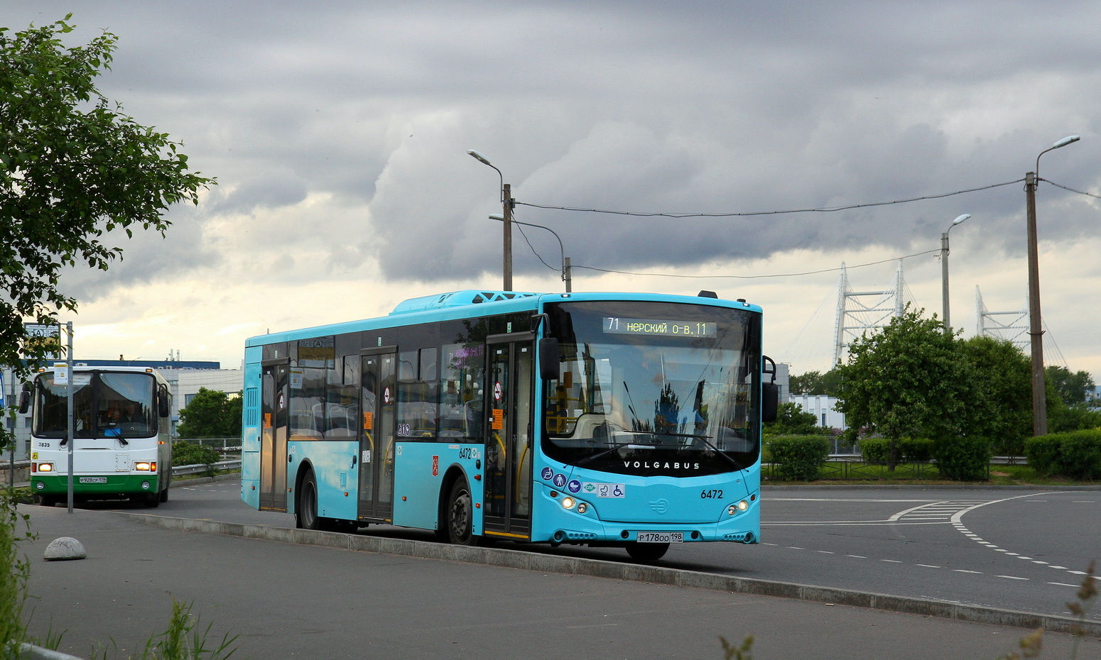 Szentpétervár, Volgabus-5270.G2 (LNG) sz.: 6472