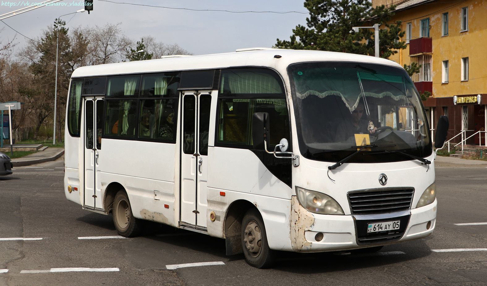 Jetisu region, Dongfeng EQ6660PT2 sz.: 614 AY 05