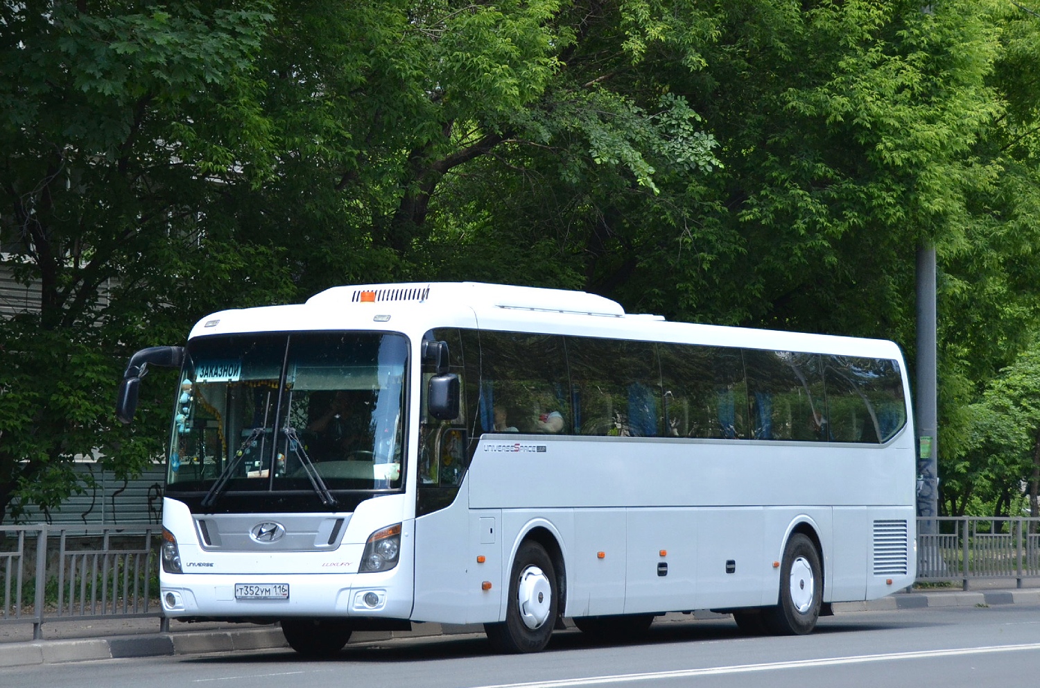 Ивановская область, Hyundai Universe Space Luxury № Т 352 УМ 116