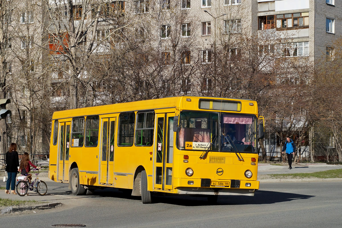 Свердловская область, ЛиАЗ-5256.30 № 20412