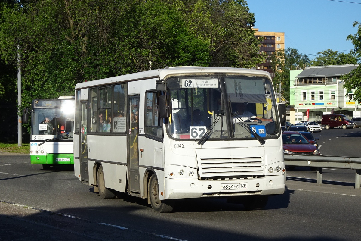 Ярославская область, ПАЗ-320402-05 № 8742