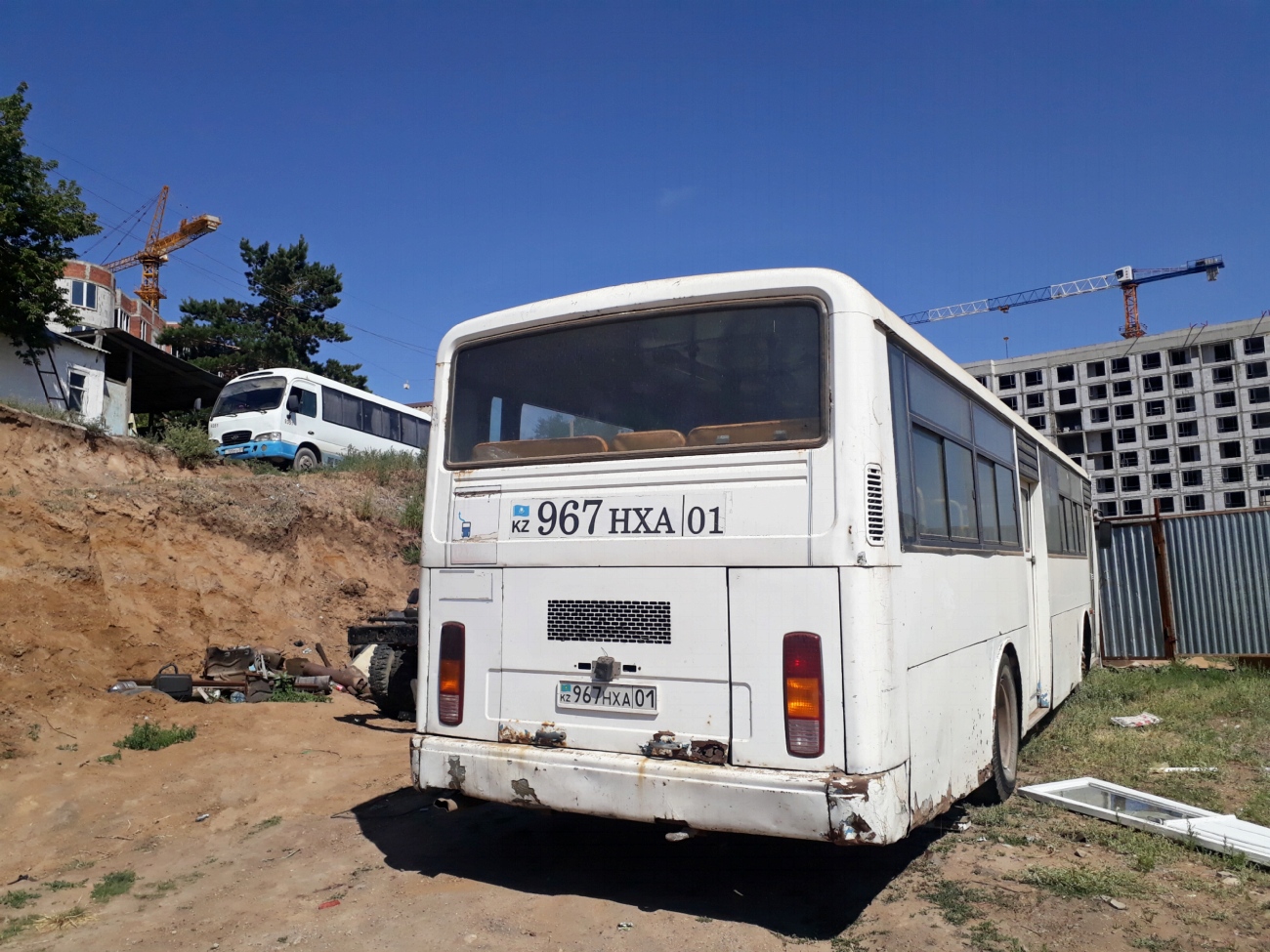 Astana, Hyundai County Super č. 720 ZCU 01; Astana, Hyundai New Super AeroCity č. 967 HXA 01