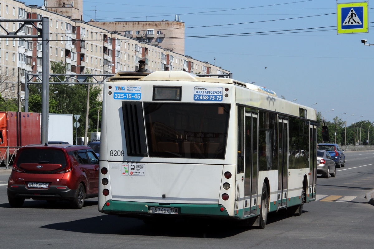 Санкт-Петербург, МАЗ-203.085 № 8208