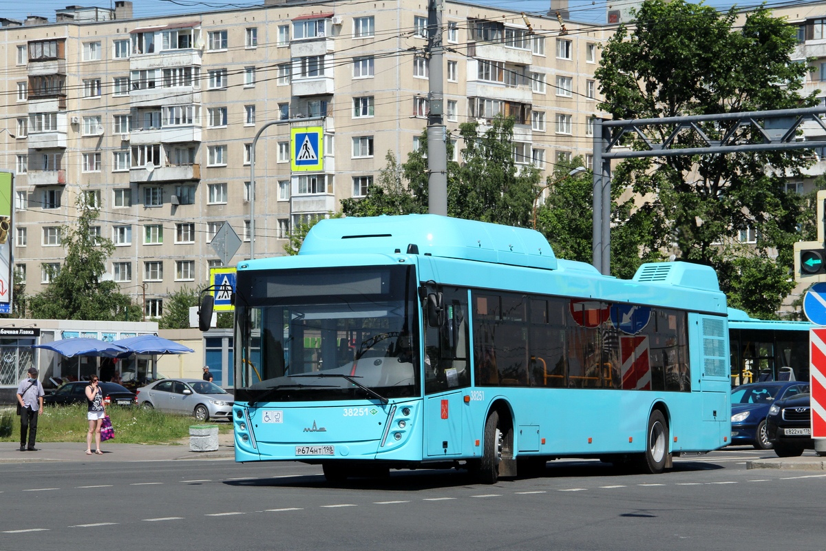 Санкт-Пецярбург, МАЗ-203.948 № 38251