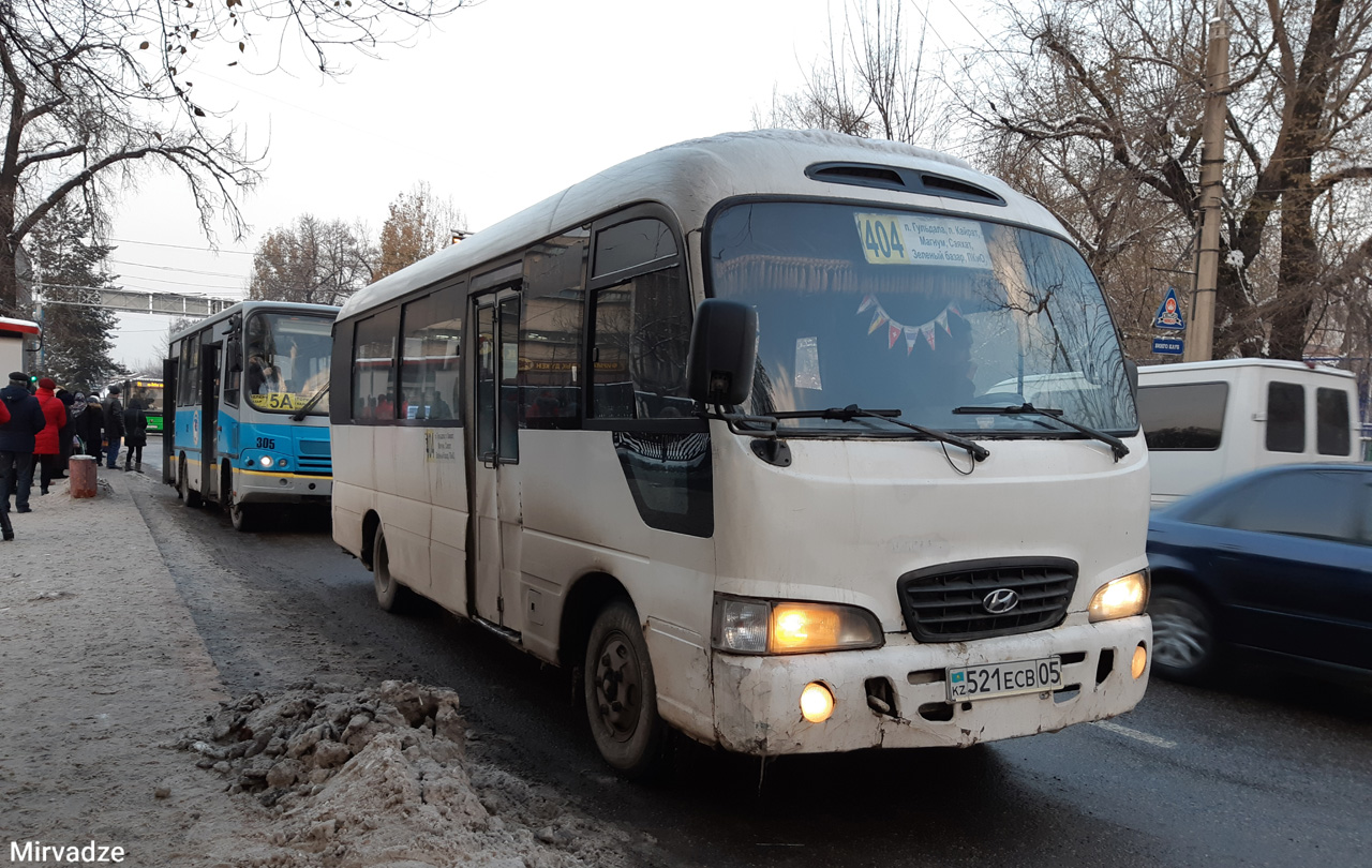 Алматы, Hyundai County Deluxe № 521 ECB 05