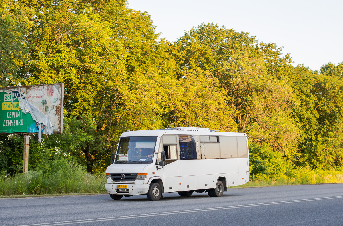 Днепропетровская область, Тур-А4072 № AE 2211 AB