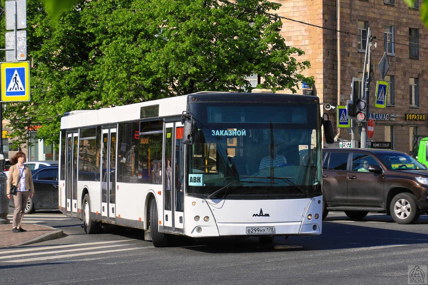 Санкт-Петербург, МАЗ-203.067 № В 299 НУ 178