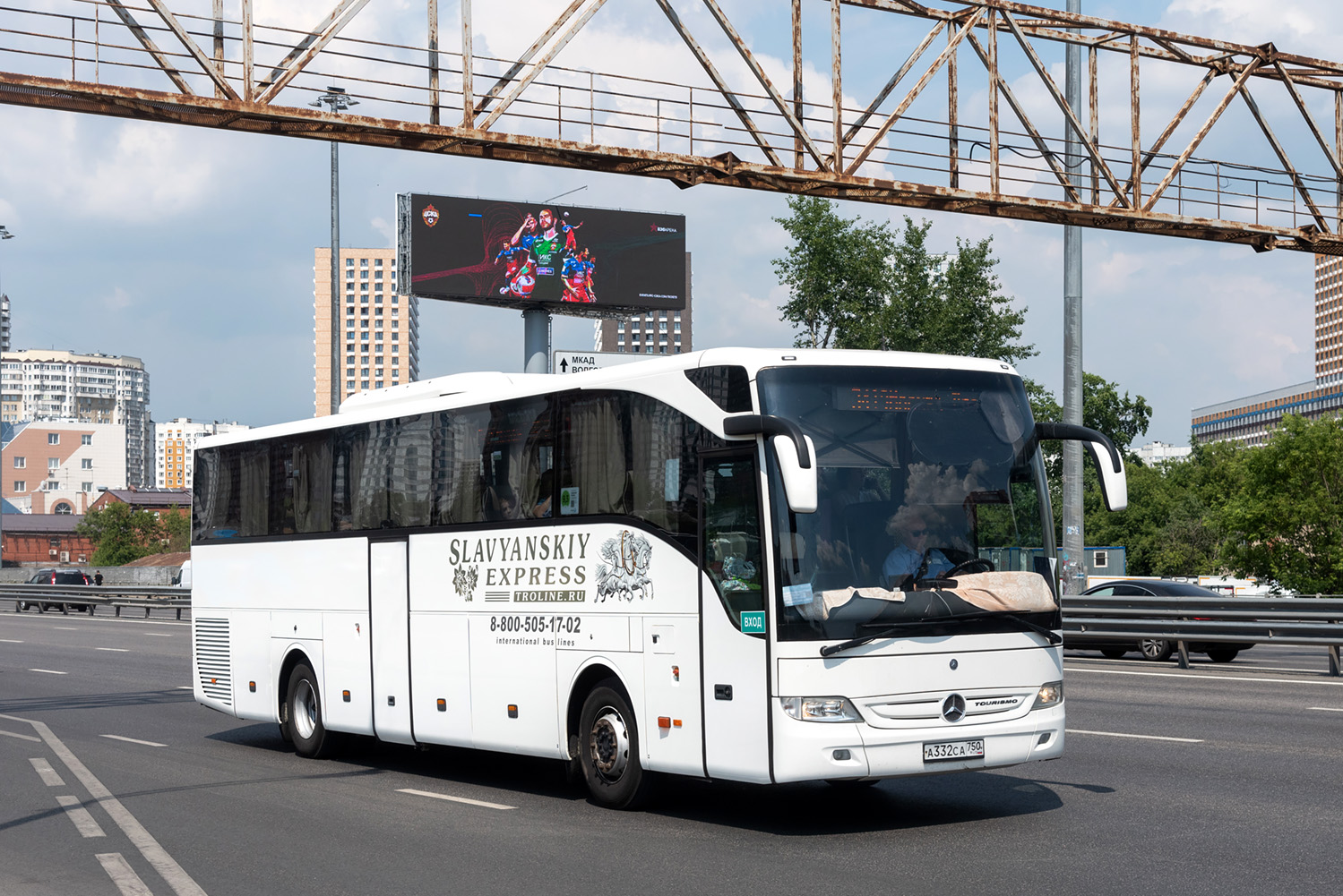 Москва, Mercedes-Benz Tourismo II 15RHD № А 332 СА 750