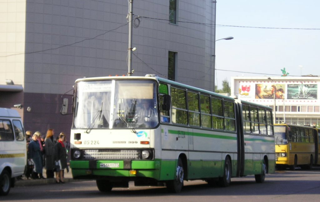 Moskwa, Ikarus 280.33M Nr 05224