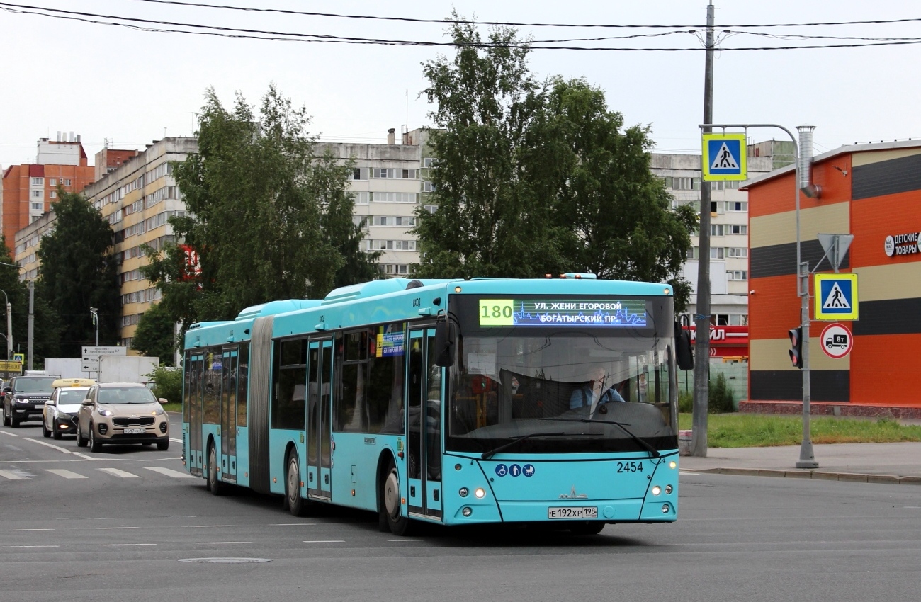 Санкт-Петербург, МАЗ-216.066 № 2454