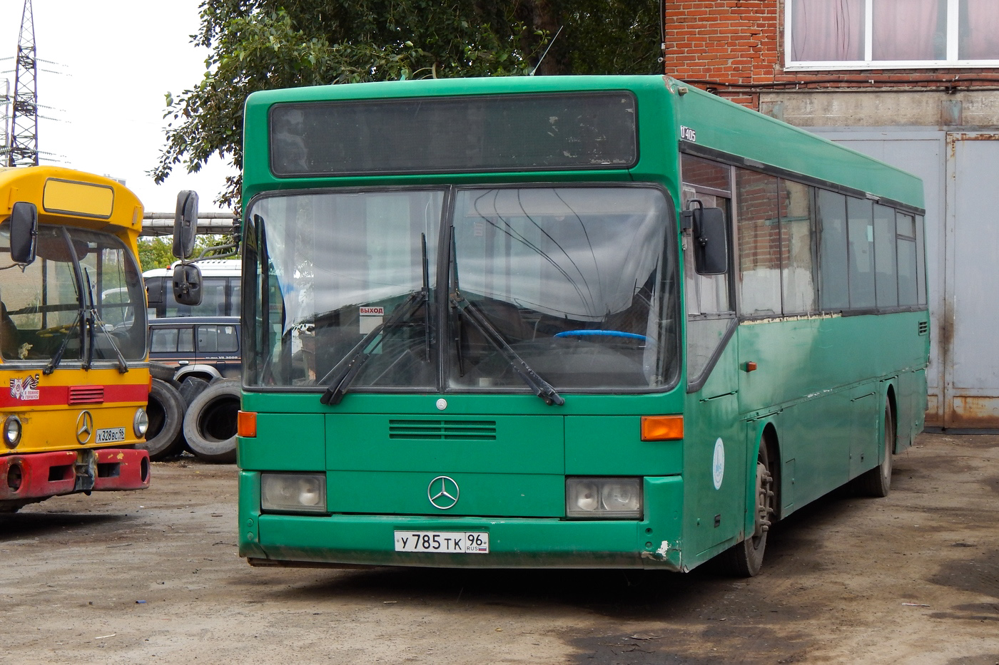 Свердловская область, Mercedes-Benz O405 № У 785 ТК 96