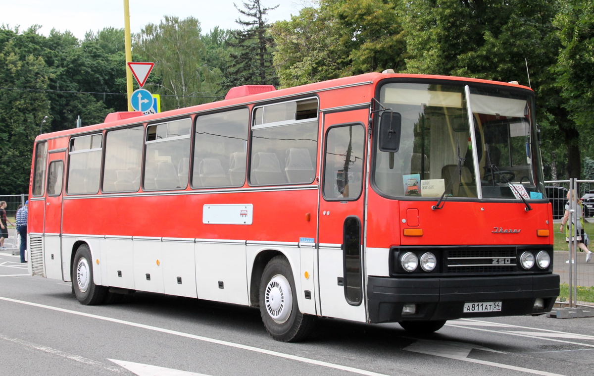 Москва, Ikarus 250.93 № А 811 АТ 54