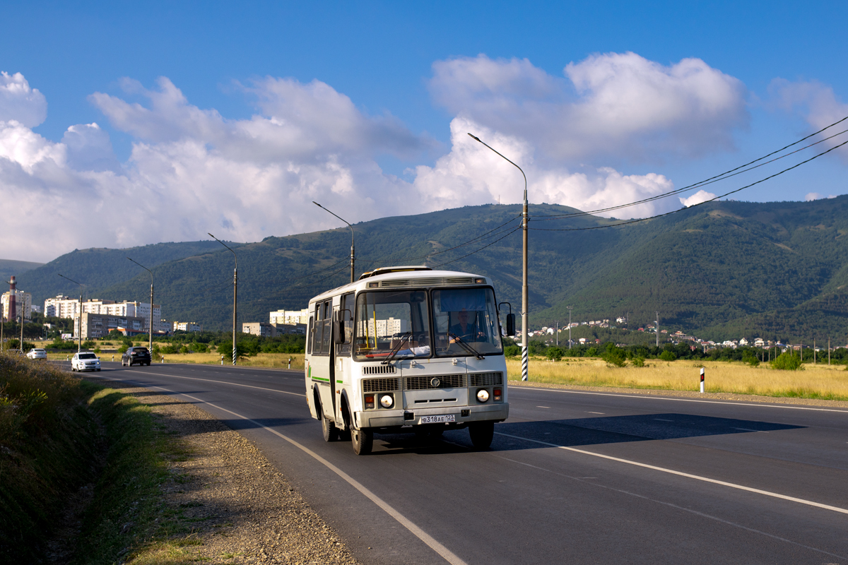 Краснодарский край, ПАЗ-32053-07 № В 318 АЕ 123