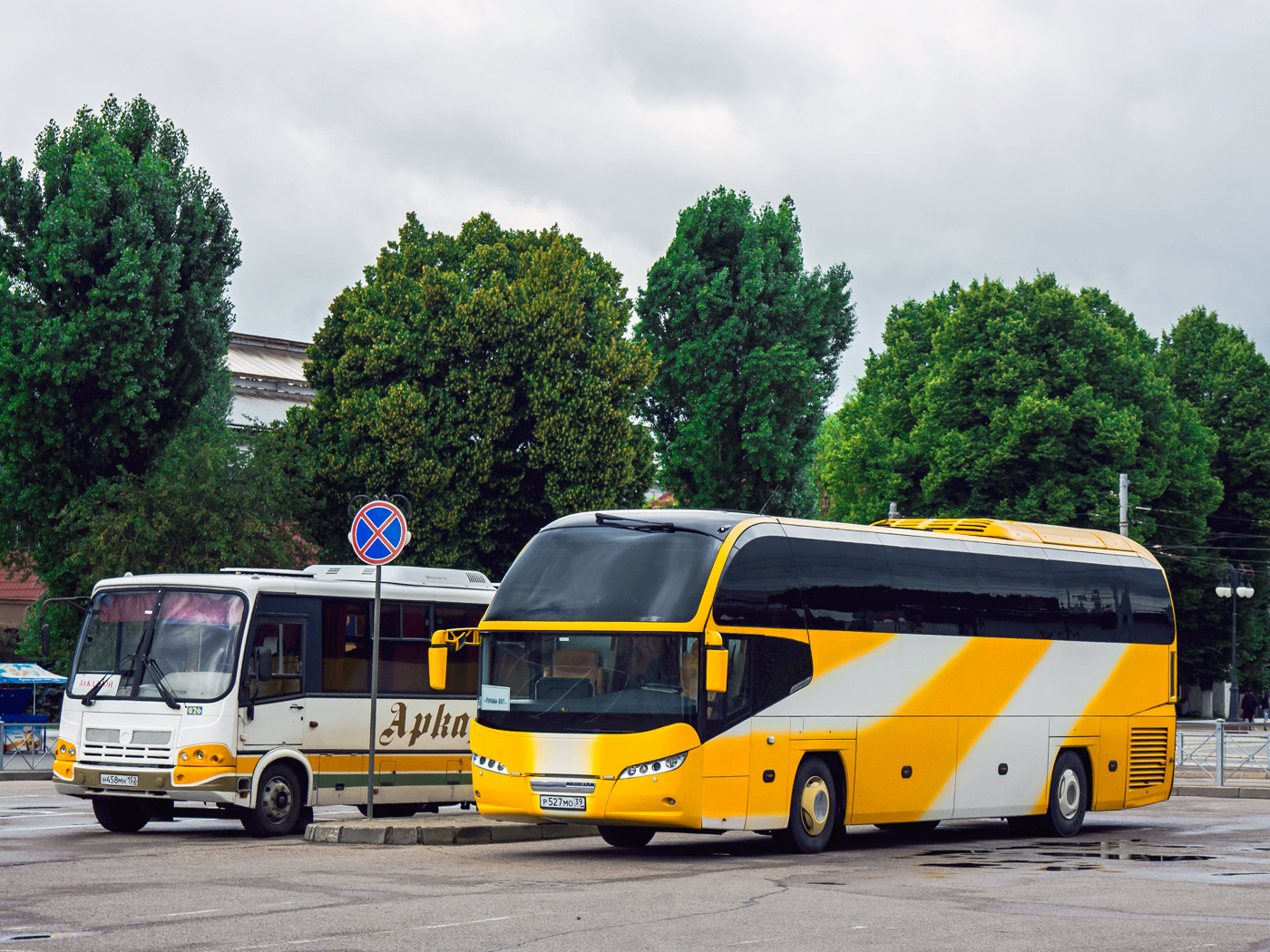 Kalinyingrádi terület, Neoplan P14 N1216HD Cityliner HD sz.: Р 527 МО 39