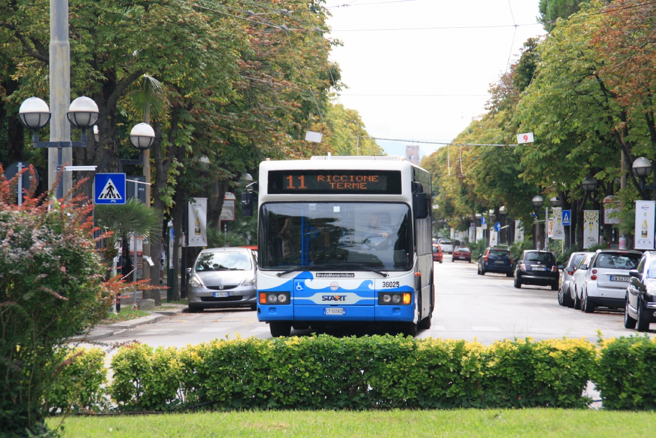 Itálie, BredaMenarinibus M340U č. 36025