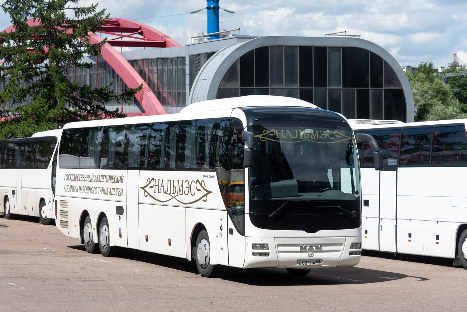 Адыгея, MAN R08 Lion's Coach L RHC444 L № В 001 НА 01