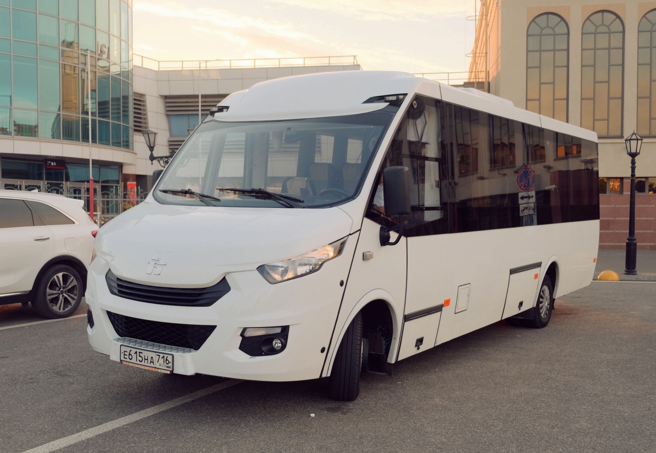 Татарстан, Неман-420234-511 № Е 615 НА 716