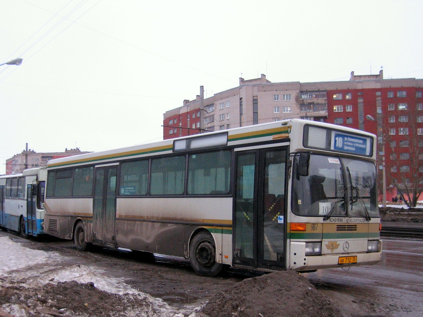 Вологодская область, Wiima K200 № Р 865 СМ 35; Вологодская область, Mercedes-Benz O405 № АВ 712 35