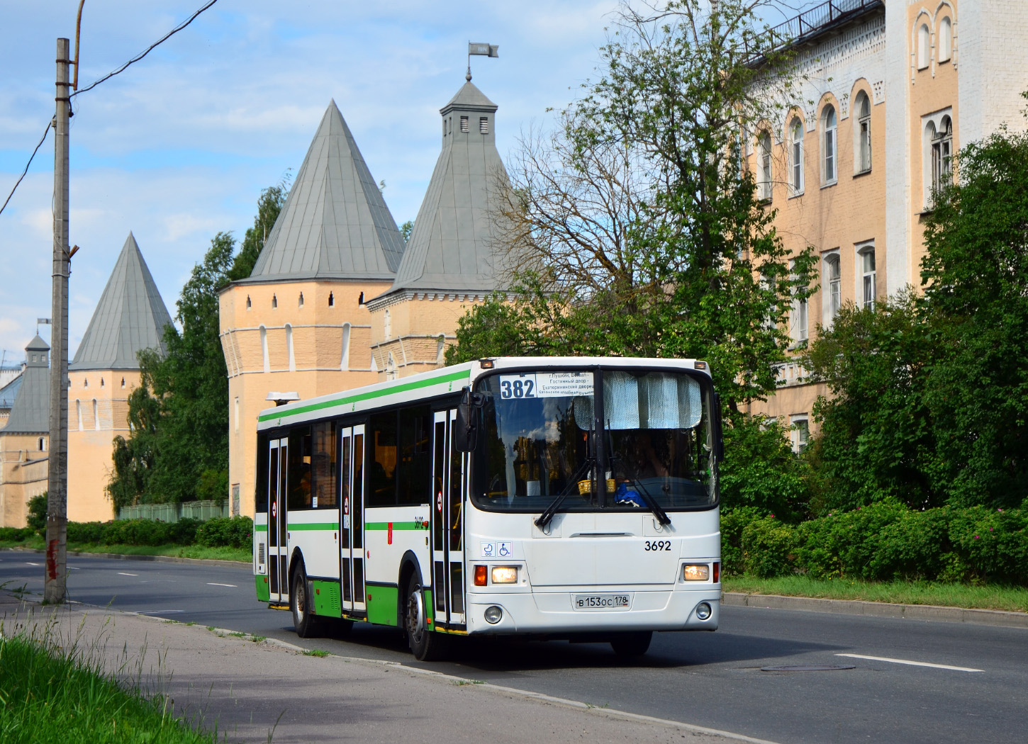 Saint Petersburg, LiAZ-5293.60 # 3692