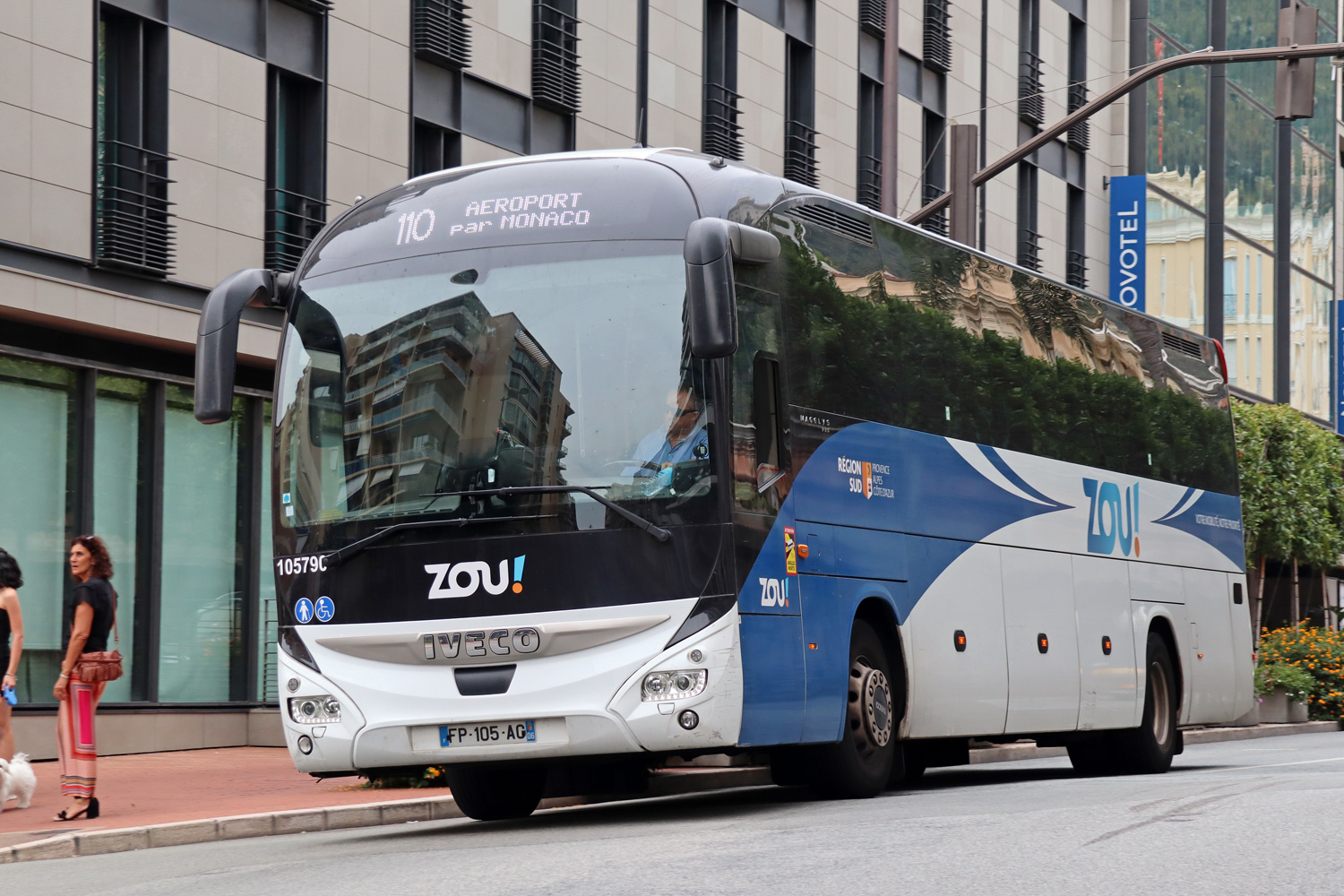 Франция, IVECO Magelys PRO 12.8M № 105790