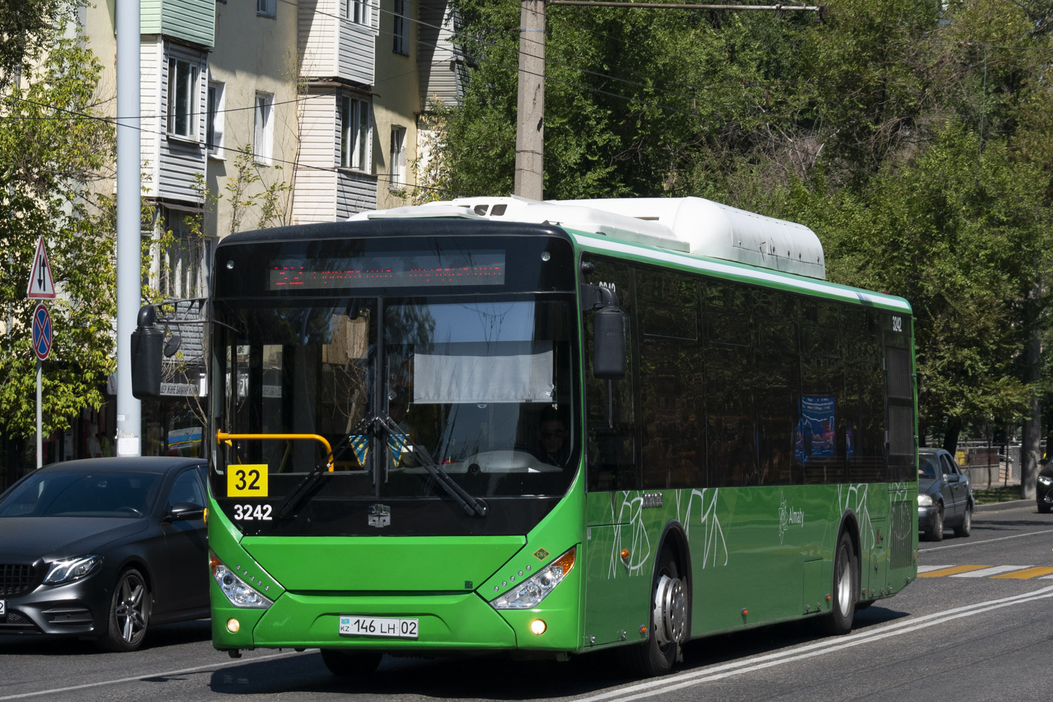 Алматы, Zhong Tong LCK6125HGAN № 3242