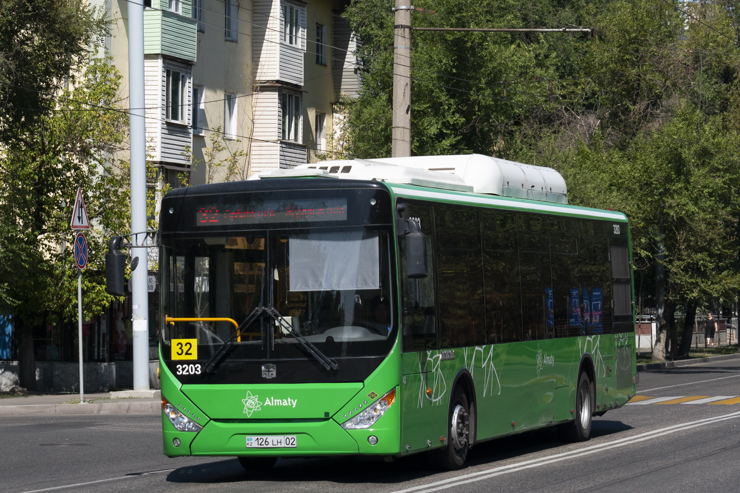 Алматы, Zhong Tong LCK6125HGAN № 3203