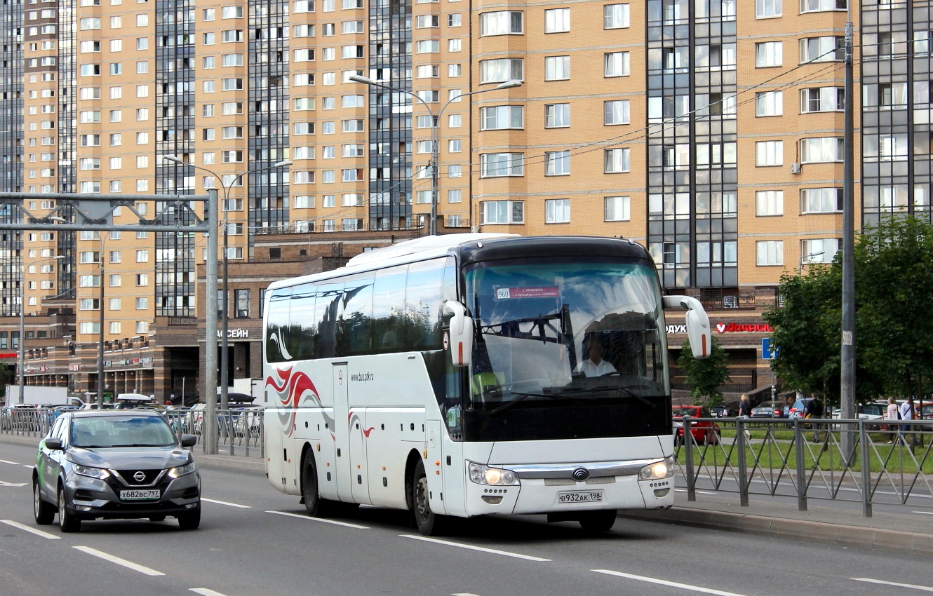 Санкт-Петербург, Yutong ZK6122H9 № n756