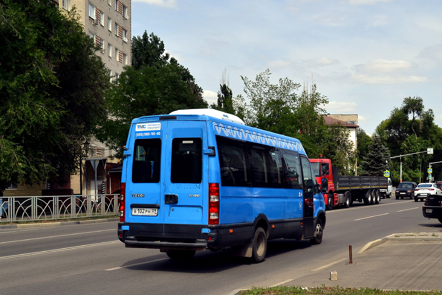 Карачаево-Черкесия, Нижегородец-2227UU (IVECO Daily) № В 102 РН 09
