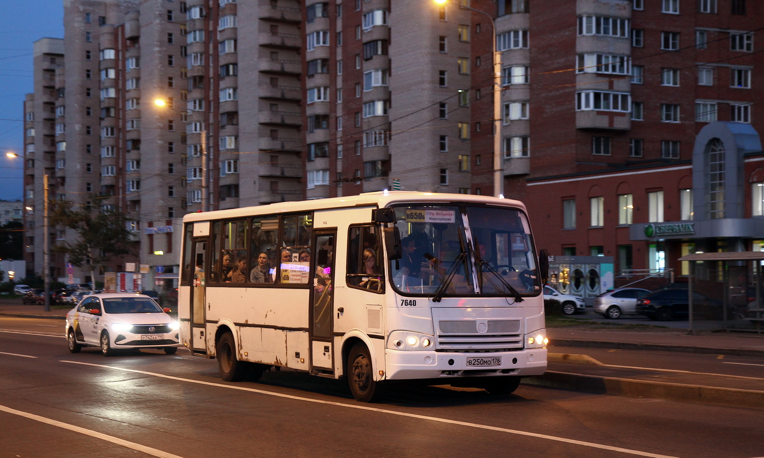 Санкт-Петербург, ПАЗ-320412-05 № 7640