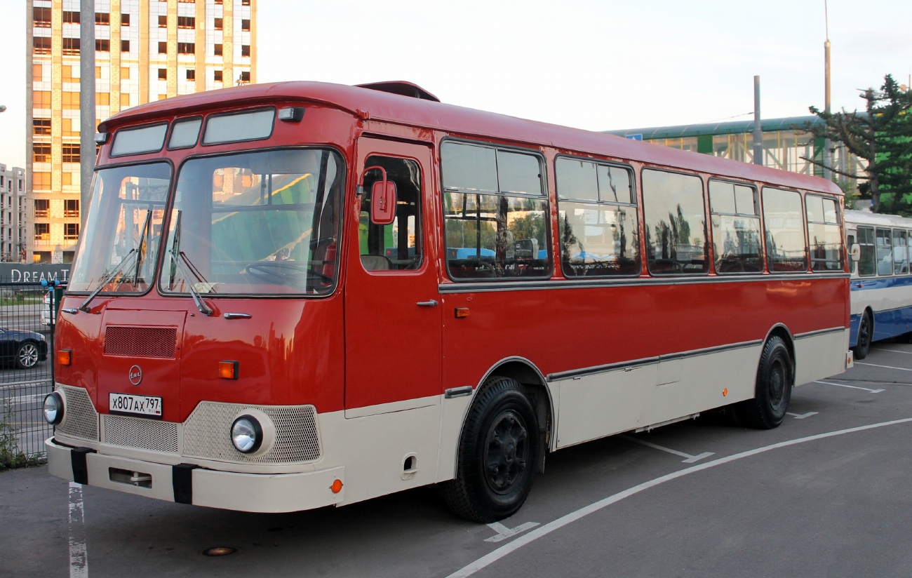 Maskavas reģionā, LiAZ-677M № Х 807 АХ 797