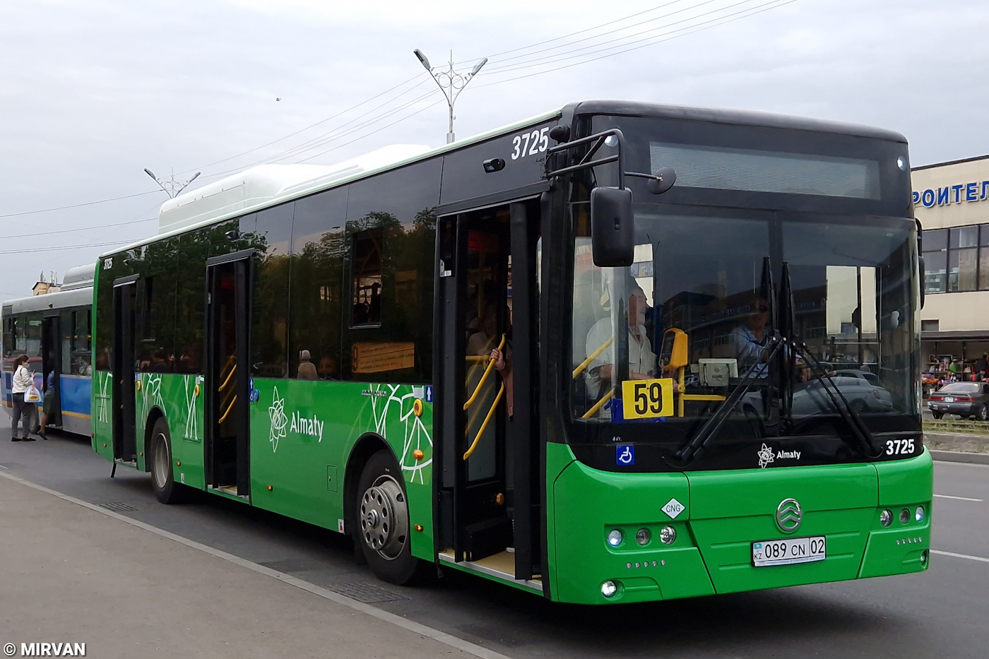 Almaty, Golden Dragon XML6125CN (Hyundai Trans Auto) Nr. 3725