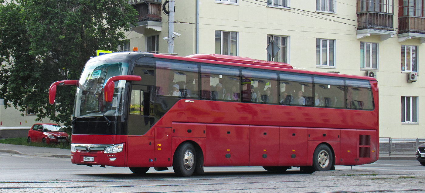 Свердловская область, Yutong ZK6122H9 № М 924 ЕЕ 196