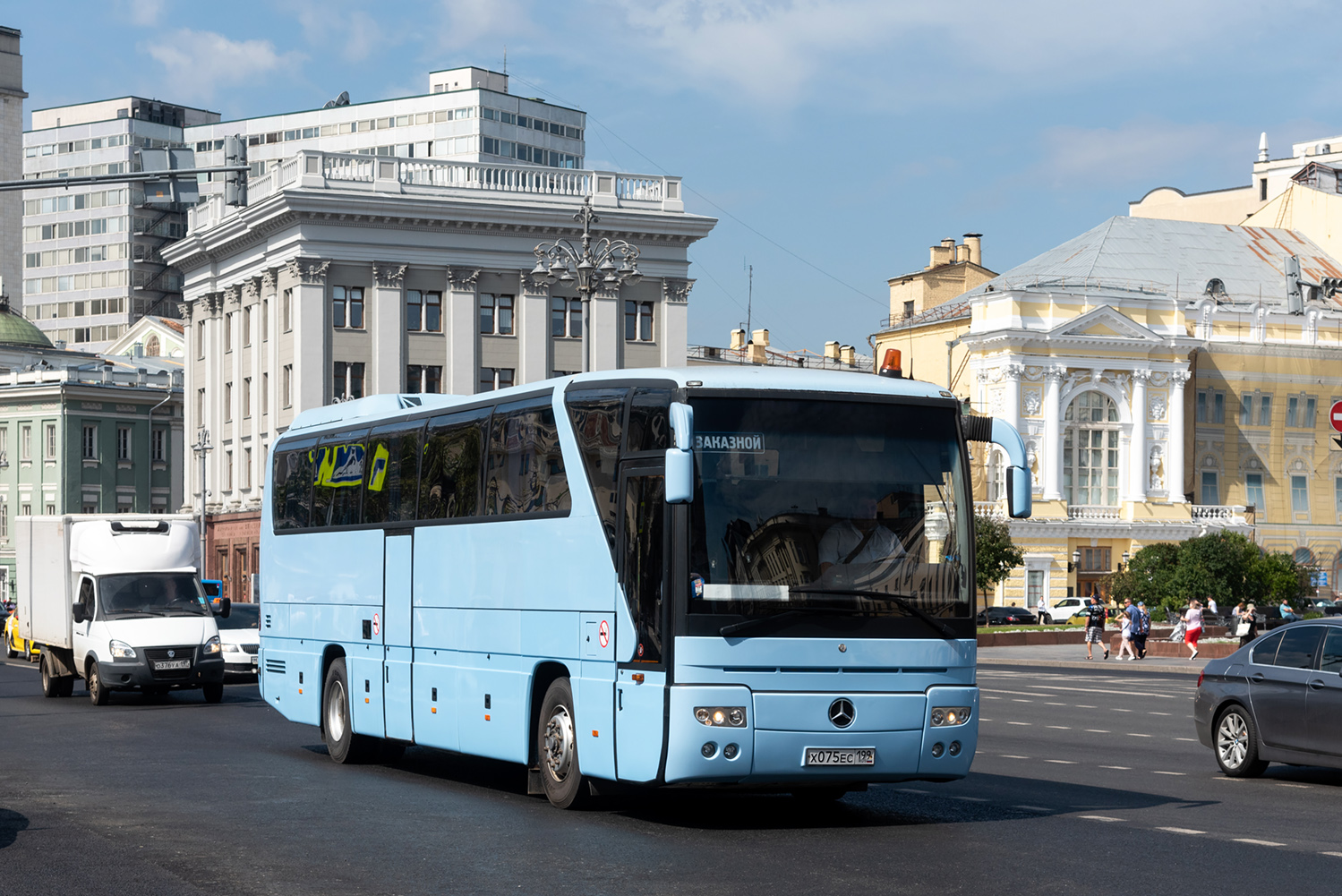 Moskva, Mercedes-Benz O350-15RHD Tourismo č. Х 075 ЕС 199