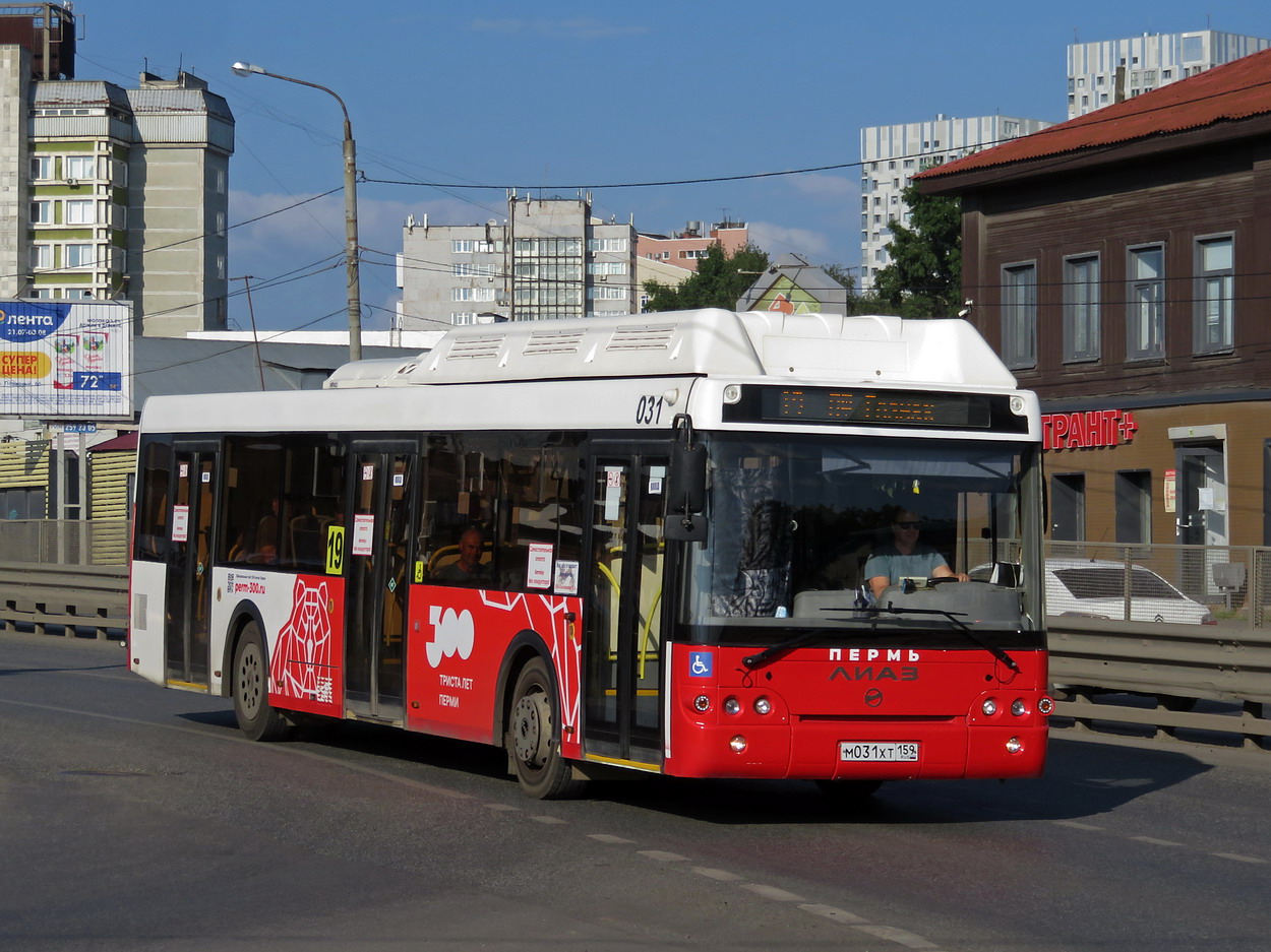Perm region, LiAZ-5292.67 (CNG) Nr. М 031 ХТ 159